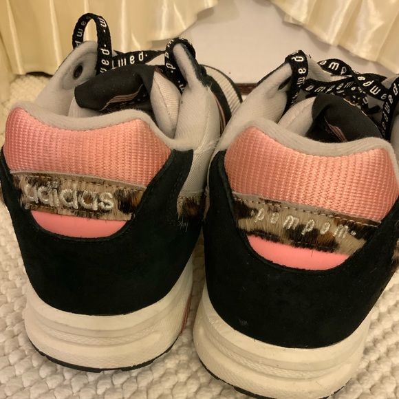 ADIDAS - Picture 10 of 10